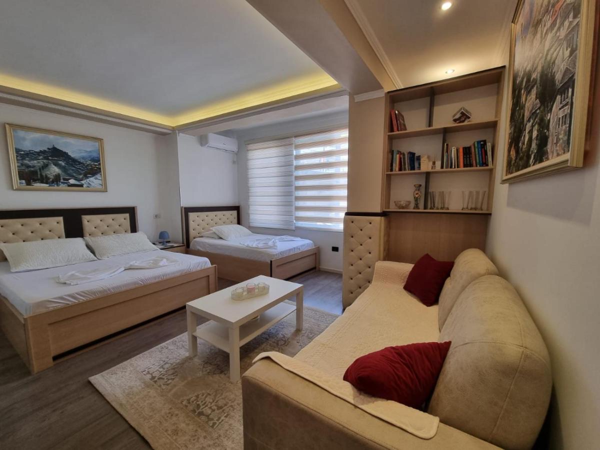 Double17 Apartaments Gjirokaster Exterior photo