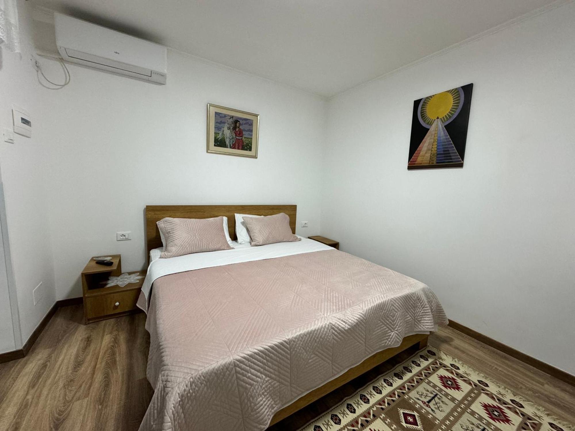 Double17 Apartaments Gjirokaster Exterior photo