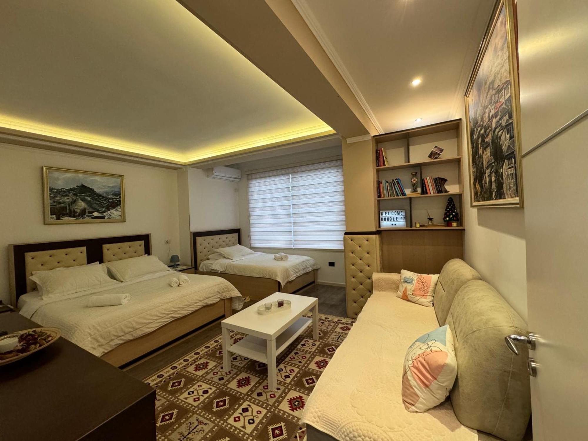Double17 Apartaments Gjirokaster Exterior photo